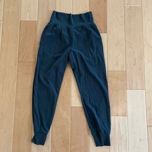Athleta salutation jogger